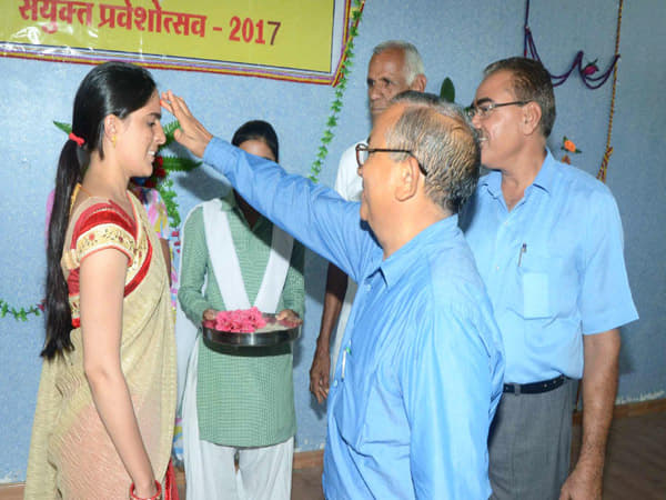 Gramin Mahila Shikshan Sansthan Samiti Sikar Function photo 11